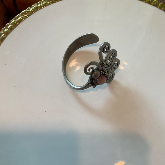 Beautiful Hobo Style Silver Cuff Bracelet - Picture 6 of 7